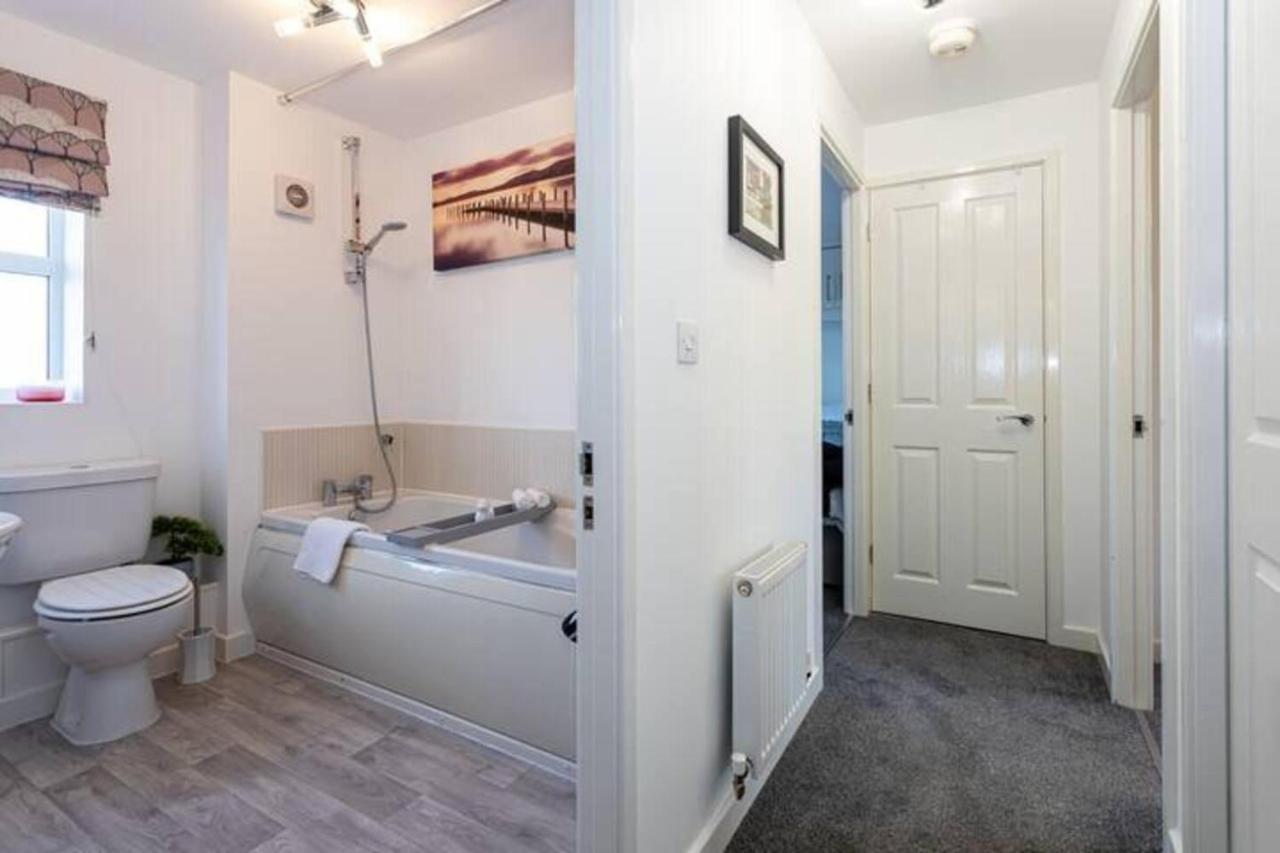Beautifully Designed 3 Bed House - In مانشستر المظهر الخارجي الصورة